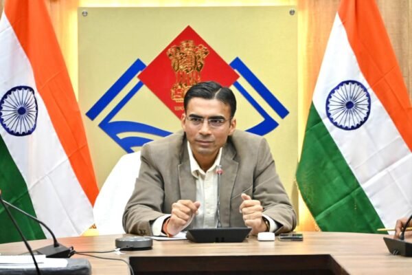 देहरादून की सामजिक संस्थाओं ने की डीएम के जनहित में किए कार्यों की सराहना, सविन बंसल को बताया सरदार पटेल का उत्तराधिकारी