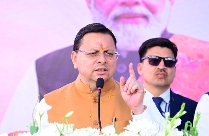 मुख्यमंत्री धामी ने प्रदान की विभिन्न विकास योजनाओं के लिए 271.33 करोड धनराशि की वित्तीय स्वीकृति