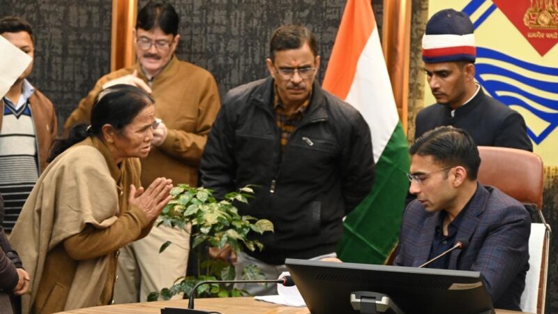 मुख्यमंत्री की जन नीतियों से प्रेरित, डीएम जनदर्शन; जनभावना अनुरूप समाधान; एक्शन