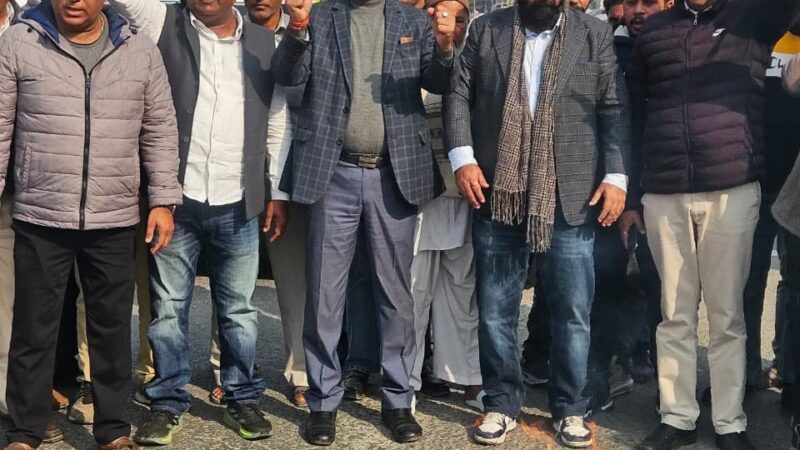 अंकिता भंडारी हत्याकांड :  VIP की भूमिका पर नई मांग, कांग्रेस ने सभी 100 वार्डों में निकाले जुलूस, पुतले जलाए