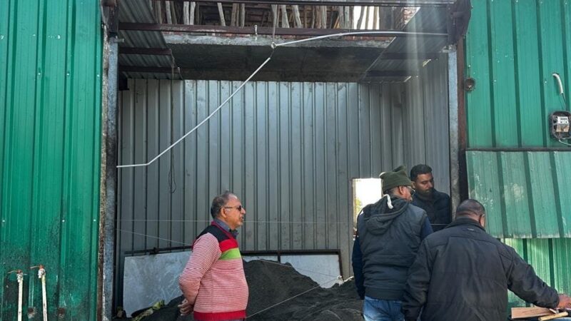 अवैध निर्माणों पर एमडीडीए का सख़्त प्रहार, सहस्त्रधारा रोड क्षेत्र में दो बड़े निर्माण सील