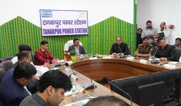 मुख्य सचिव आनन्द बर्द्धन का चम्पावत दौरा, विकास परियोजनाओं की विस्तृत समीक्षा, प्रगति में तेजी के निर्देश