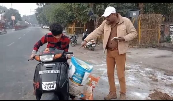 औचक निरीक्षण में मिली लापरवाही : नगर निगम ने दो फर्म पर ₹25,000 का चालान ठोका, 36 सुपरवाइज़रों को चालान का अधिकार