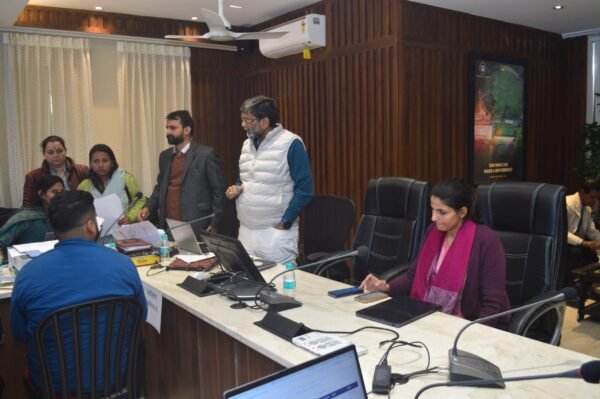 हरिद्वार‑रुड़की विकास प्राधिकरण ने सुशासन कैंप का सफल आयोजन, 38 मानचित्रों का निराकरण