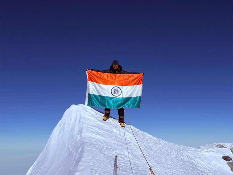 उत्तराखंड की बेटी कविता चंद ने रचा इतिहास, अंटार्कटिका की सबसे ऊंची चोटी माउंट विंसन की फतह