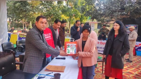 ग्रामीणों के द्वार पर सरकार : सहसपुर में 709 लाभार्थियों को मिला योजनाओं का लाभ, शिविर में दर्ज 38 शिकायत, अधिकांश मौके पर निस्तारित