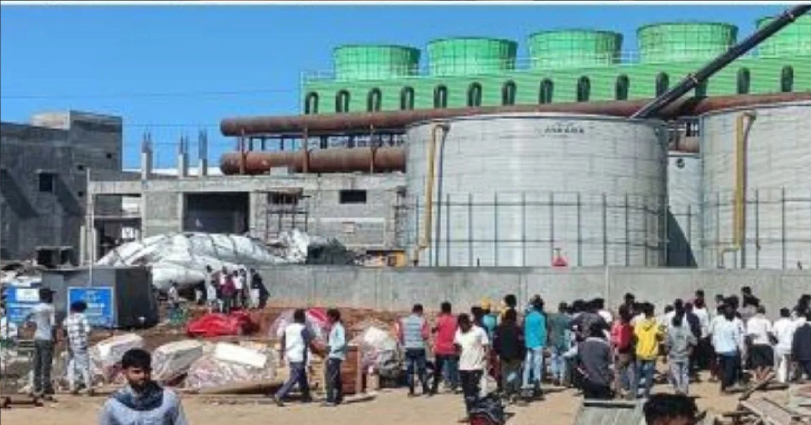 बड़ा हादसा : पानी टंकी फटने से 3 मजदूरों की मौत और 8 घायल