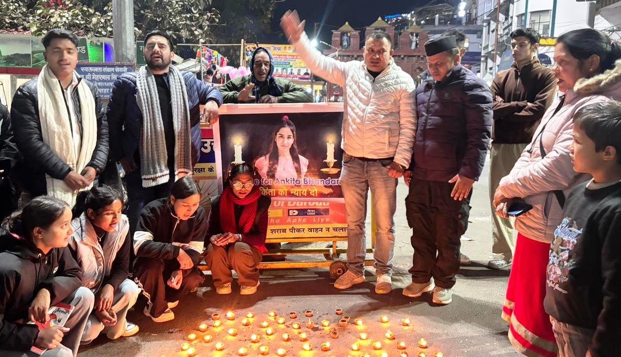 अंकिता को न्याय दिलाने को कांग्रेसियों ने जलाए दीये