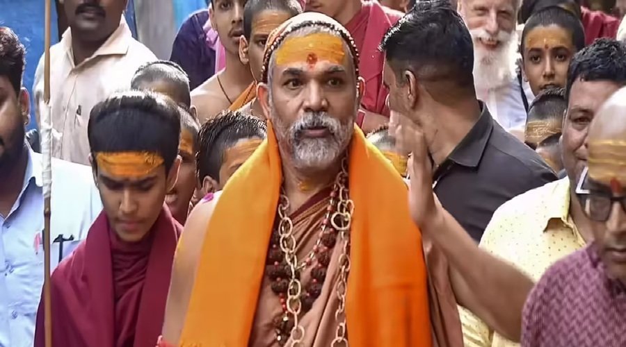 शंकराचार्य अविमुक्तेश्वरानंद के समर्थन में संत समाज, पंडा-पुरोहितों का भी मिल रहा साथ