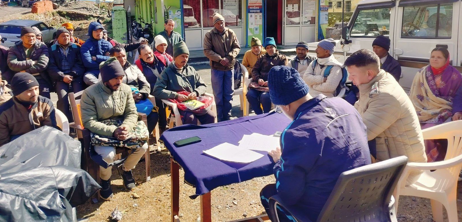 चमोली जिले के गांवों में अब पुलिस आपके द्वार