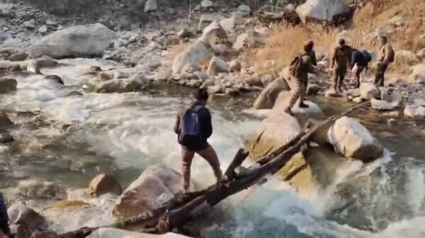 फूलों की घाटी रेंज में भीषण आग का तांडव