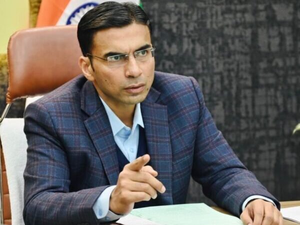 मौहल्ले के बुजुर्ग, बहु-बहनों लिए हिंसा आतंक का पर्याय बने दिव्यकांत लखेड़ा पर गूंडा एक्ट; जिला बदर