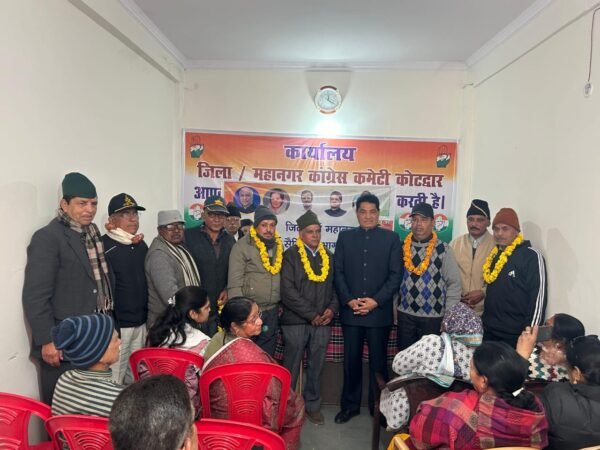 जिला एवं महानगर कांग्रेस ने मनाया सेना दिवस