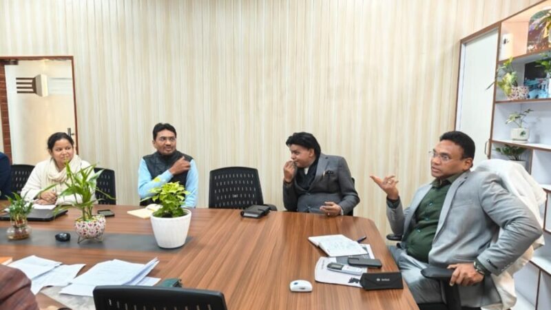 सचिव आवास डॉ. आर राजेश कुमार ने की राज्य स्तर पर योजनाओं की सघन समीक्षा, कैरिंग कैपेसिटी असेसमेंट स्टडी के लिए तैयार ड्राफ्ट पर भी हुई चर्चा