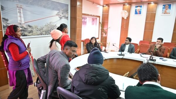 सीडीओ वरुणा अग्रवाल ने जनता मिलन कार्यक्रम में सुनी जन समस्याएं, 33 शिकायतें दर्ज, अधिकांश का मौके पर ही निस्तारण, अधिकारियों को दिए सख्त निर्देश