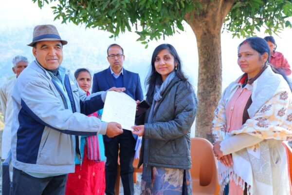 डीएम स्वाति एस. भदौरिया ने मत्स्य पालन तथा बायो फ्लॉक सहित विभिन्न विकास कार्यों का किया निरीक्षण, नैनीडांडा बनेगा पर्यटन और स्वरोजगार का नया हब