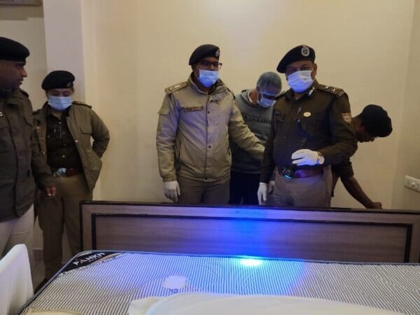 सुखवंत सिंह आत्महत्या प्रकरण : SIT चीफ IG STF पहुंचे काठगोदाम, क्राइम सीन का किया निरीक्षण, सभी दस्तावेज एवं साक्ष्य संरक्षित करने के निर्देश