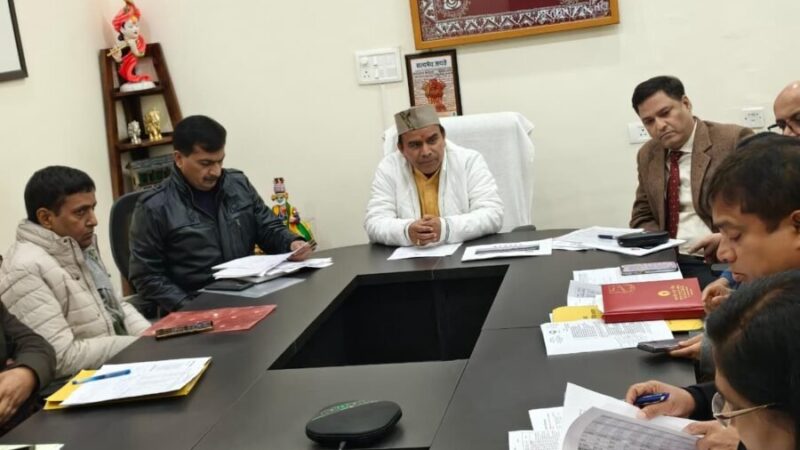 चार धाम यात्रा को चिकित्सकों का बनेगा पृथक कैडर – डाॅ. धन सिंह रावत