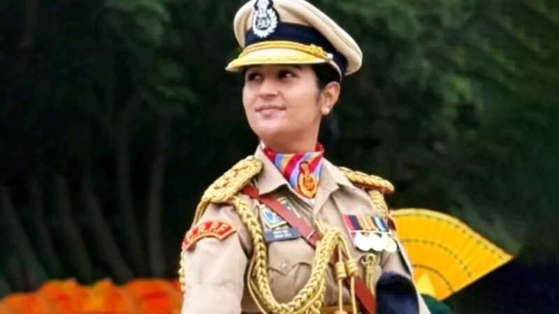 सिमरन बाला रचेंगी इतिहास : 26 वर्षीय CRPF अधिकारी गणतंत्र दिवस परेड में पहली बार करेंगी पुरुष टुकड़ी का नेतृत्व 