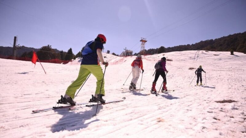 औली के हिम-शिखरों पर खिलाड़ियों का शौर्य