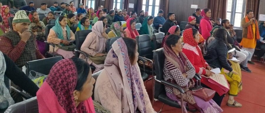 नागपुर-पोखरी बीडीसी में छाये रहे क्षेत्र की सड़कों के मुद्दे