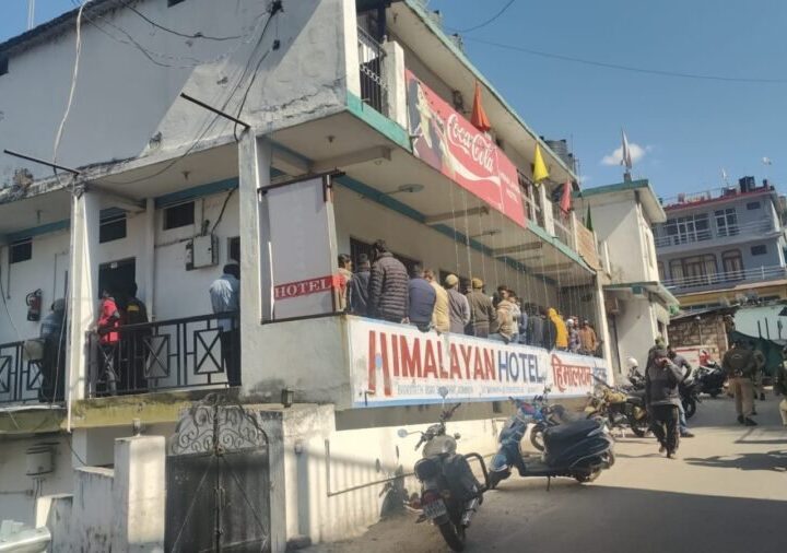 कड़ी सुरक्षा के बीच घरों में संपन्न हुआ रमजान का पहला जुम्मा