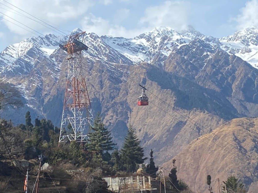 औली विंटर कार्निवल पर रोपवे बंदी का साया