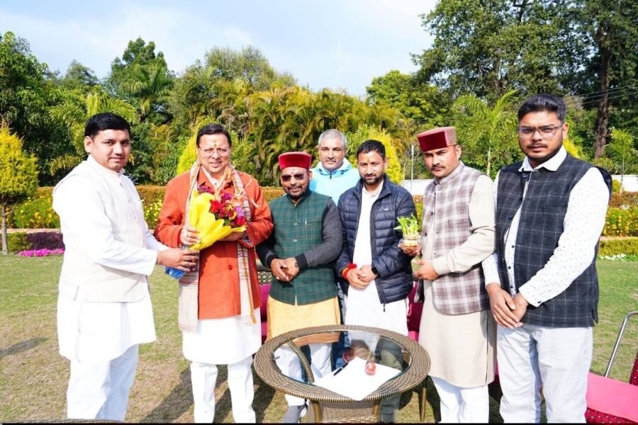 मुख्यमंत्री को बैरासकुंड महाशिवरात्रि मेले का आमंत्रण