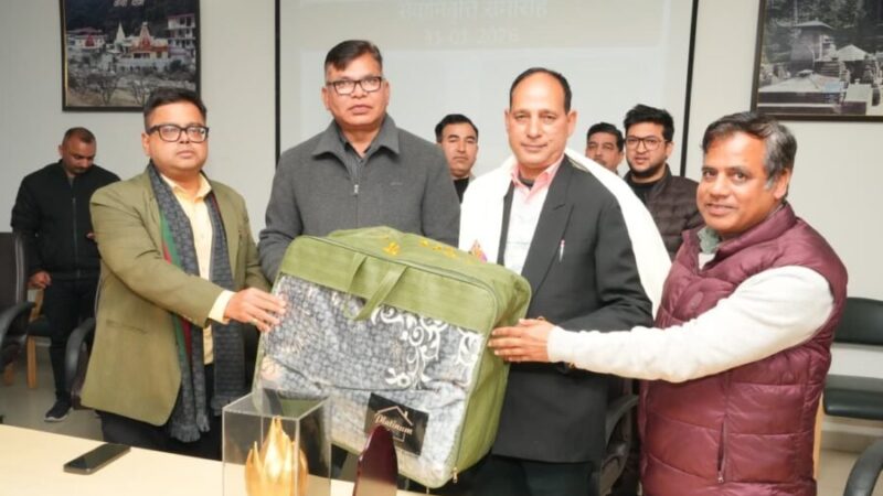 सूचना विभाग में शासकीय सेवा पूर्ण कर सेवानिवृत्त हुए मुख्य प्रशासनिक अधिकारी एवं वरिष्ठ प्रशासनिक अधिकारी