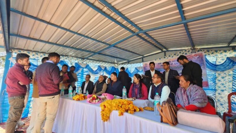 गैंड न्याय पंचायत में लगा बहुउद्देश्यीय शिविर, 35 शिकायतें दर्ज, पेयजल सचिव रणबीर सिंह चौहान ने सुनी स्थानीय लोगों की समस्याएं
