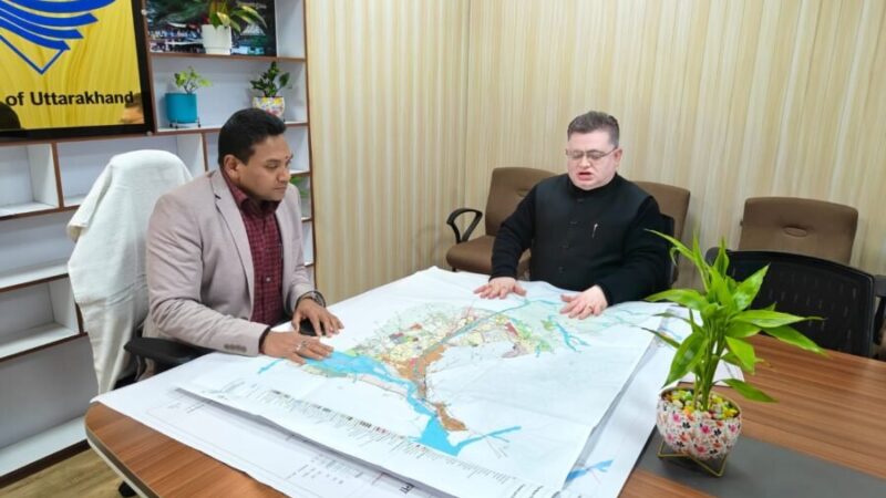 राज्य सरकार शहरों को आधुनिक, सुव्यवस्थित और भविष्य की जरूरतों के अनुरूप विकसित करने के लिए पूरी तरह प्रतिबद्ध – सचिव डॉ. आर. राजेश कुमार