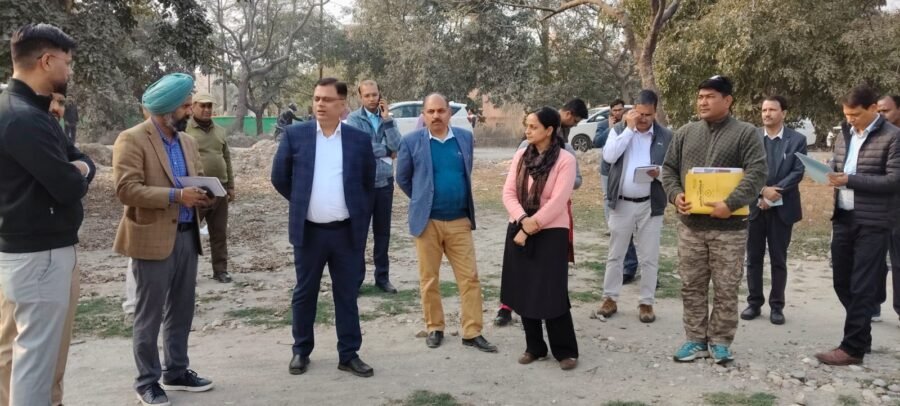 कुम्भ मेला को लेकर शासन-प्रशासन के स्तर पर तैयारियां हुई तेज, सचिव शहरी विकास विभाग ने मेले की तैयारियों का किया स्थलीय निरीक्षण, प्रस्तावित व्यवस्थाओं की विस्तार से समीक्षा कर अधिकारियों को दिए जरूरी निर्देश