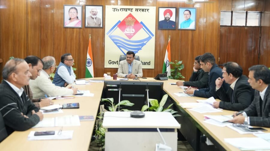 मुख्य सचिव आनन्द बर्द्धन ने टिहरी लेक को ग्लोबल डेस्टिनेशन बनाने के दिए निर्देश, विस्तृत मास्टर प्लान होगा तैयार