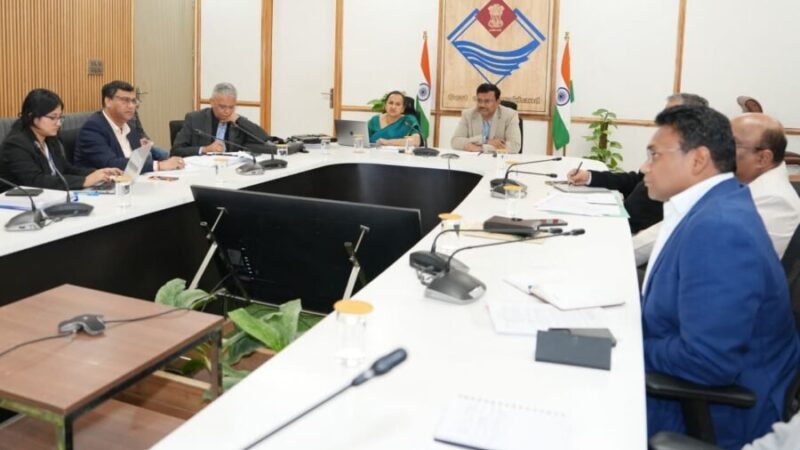 उत्तराखंड : राज्य में ईज ऑफ़ डूइंग बिजनेस के अंतर्गत किए जा रहे कार्यों की समीक्षा