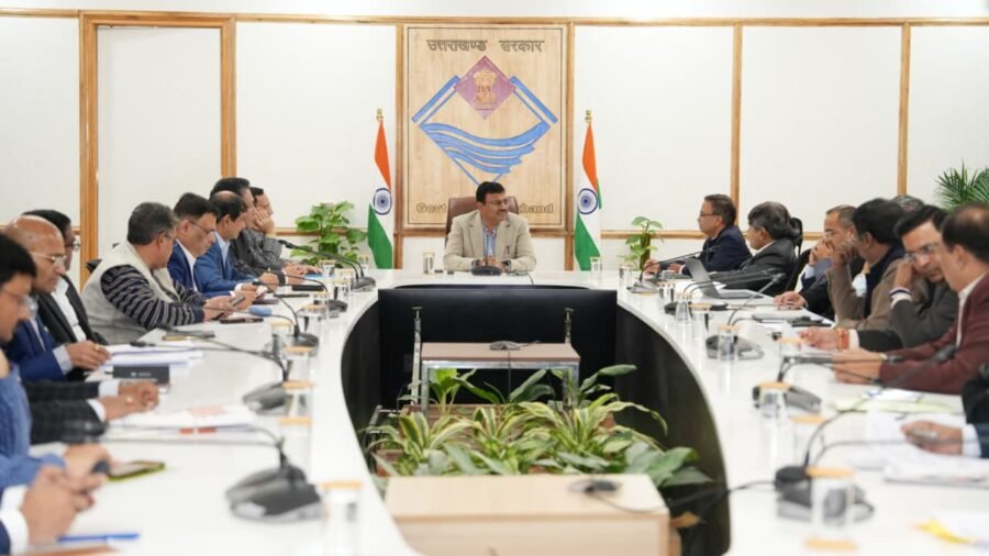 मुख्य सचिव आनन्द बर्द्धन ने बाह्य सहायतित योजनाओं के लिए आगामी वर्षों की कार्ययोजना तैयार करने के निर्देश