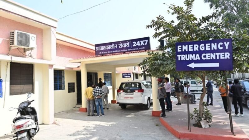 डीएम मयूर दीक्षित के प्रयासों से जेएन सिन्हा मेमोरियल उप जिला चिकित्सालय रुड़की में 09 बेड़ का आपातकालीन ट्राॅमा सेंटर किया गया तैयार, आपातकालीन स्थिति में आने वाले मरीजों को मिलेगी तत्काल चिकित्सा सुविधा