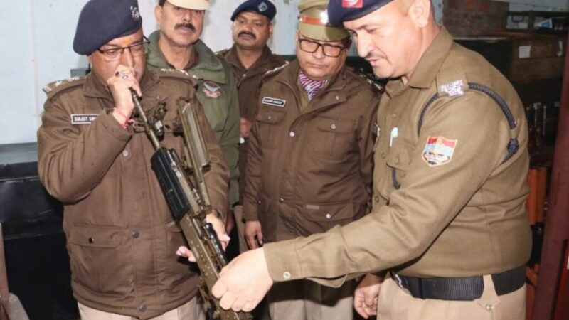 एसपी सुरजीत सिंह पंवार ने पुलिस लाइन का किया निरीक्षण, निर्माण कार्यों में तेजी लाने के दिए निर्देश