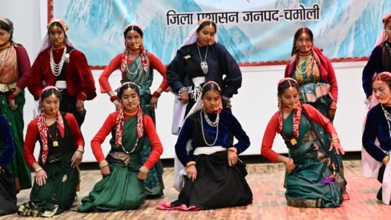 सरकार के चार साल पूरे होने पर सांस्कृतिक व खेल प्रतियोगिताओं की धूम