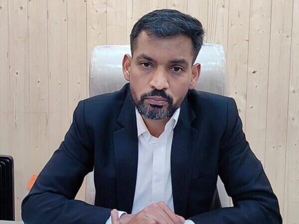 चारधाम यात्रा 2026 : अंतिम दौर में हेली शटल सेवा के टेंडर, जल्द शुरू होंगी सुविधाएँ, सीईओ यूकाडा डॉ. आशीष चौहान ने कहा – चारधाम यात्रा में हेली सेवाओं पर नियंत्रण, 8–9 कंपनियां ही होंगी ऑपरेटर