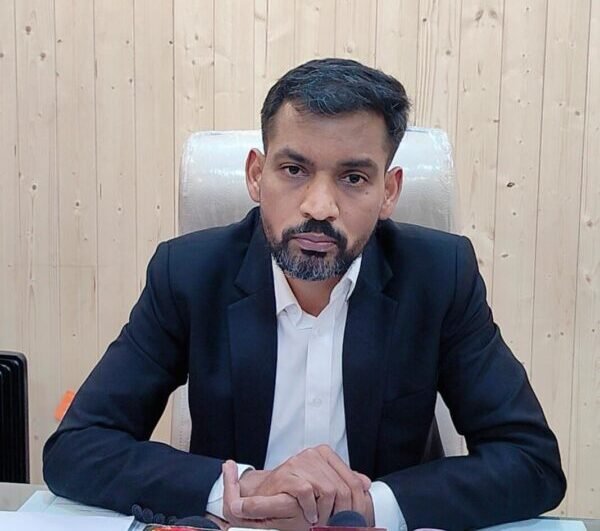 चारधाम यात्रा 2026 : अंतिम दौर में हेली शटल सेवा के टेंडर, जल्द शुरू होंगी सुविधाएँ, सीईओ यूकाडा डॉ. आशीष चौहान ने कहा – चारधाम यात्रा में हेली सेवाओं पर नियंत्रण, 8–9 कंपनियां ही होंगी ऑपरेटर