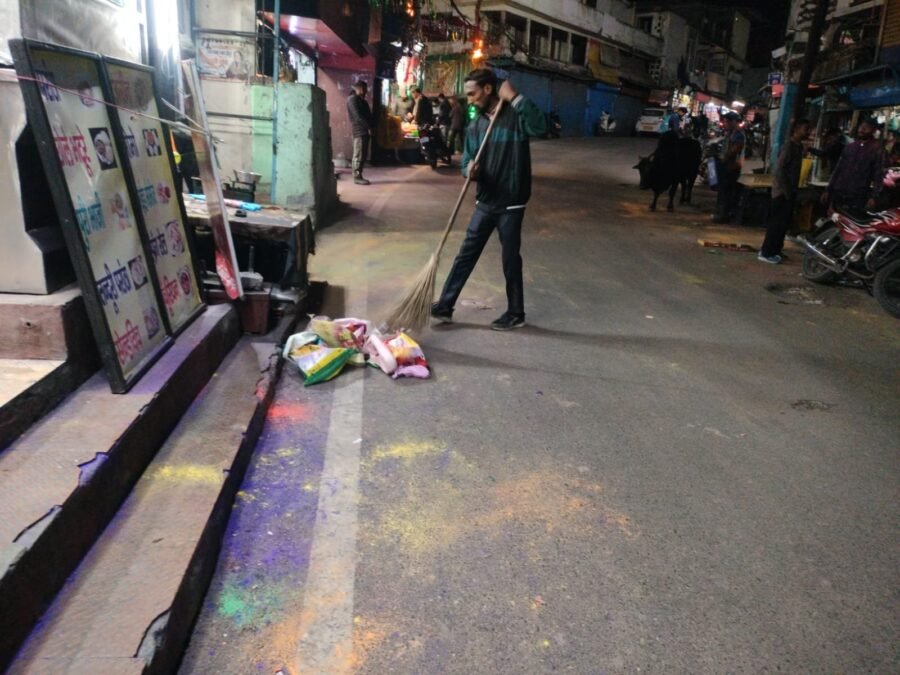 ज्योतिर्मठ को चकाचक करने में जुटे पर्यावरण मित्र