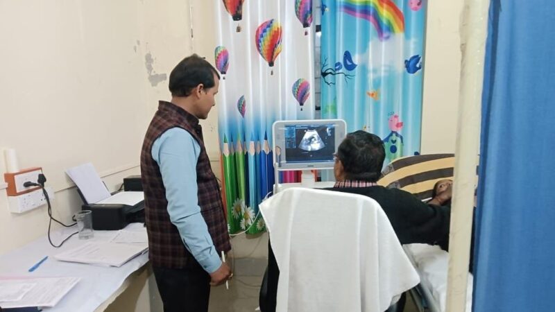 डीएम स्वाति एस. भदौरिया के निर्देशन में सीएचसी यमकेश्वर में शुरू हुई अल्ट्रासाउंड सेवा, पहले दिन 17 मरीज लाभान्वित