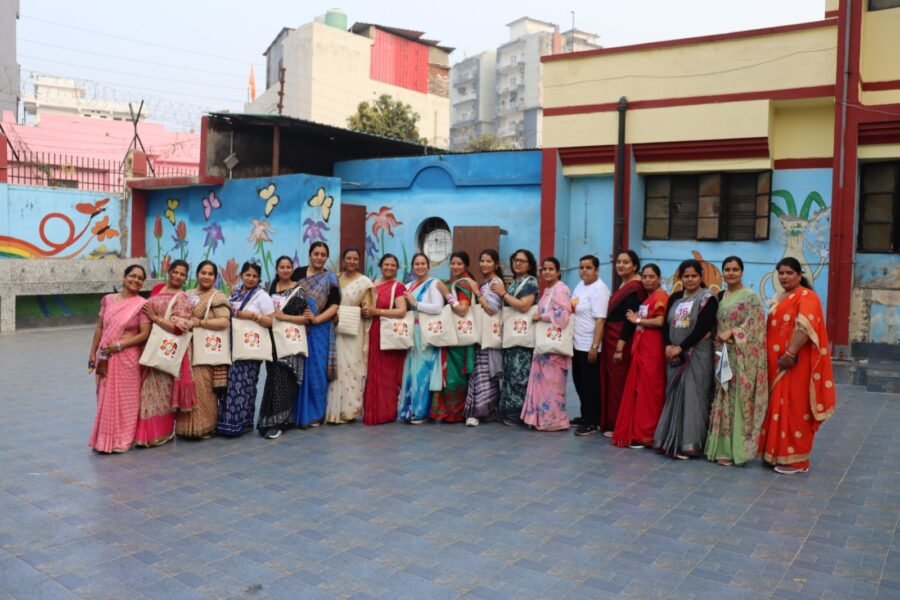 साड़ी गौरव मैराथन में महिलाओं ने दिखाया उत्साह, परम्परा और स्वास्थ्य जागरूकता का दिया संदेश