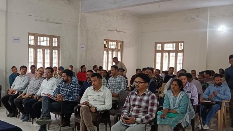 तहसील दिवस में प्राप्त सभी शिकायतों का निर्धारित समय सीमा के भीतर हो निस्तारण – सीडीओ गिरीश गुणवंत