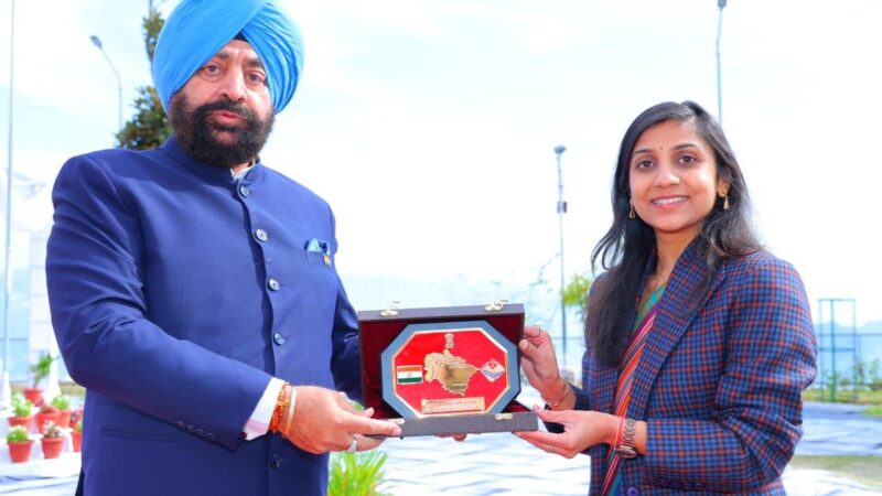 राज्यपाल ने पौड़ी में जिला अस्पताल का निरीक्षण किया, आधुनिक जिला पुस्तकालय का किया लोकार्पण