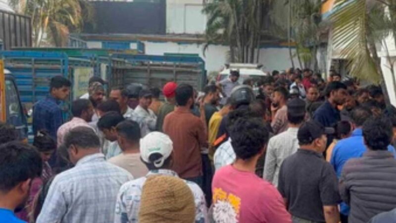 ईरान युद्ध की आंच दून की रसोई तक, गैस सिलेंडर के लिए एजेंसियों पर लंबी कतारें