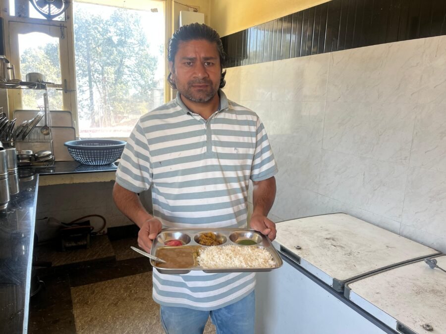 दीदी कैफे बना महिला स्वरोजगार का सफल मॉडल, पहाड़ी व्यंजनों की खुशबू की महक से पहुंच रहे लोग