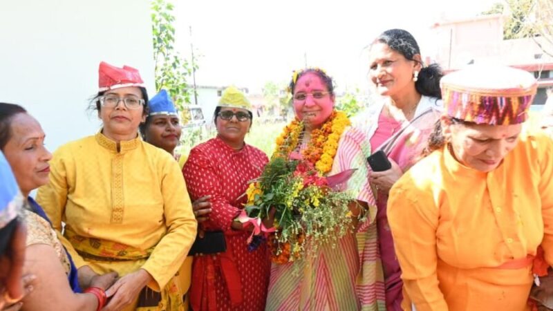 कोटद्वार में होली मिलन कार्यक्रमों में शामिल हुईं विधानसभा अध्यक्ष ऋतु खण्डूड़ी भूषण, क्षेत्रवासियों संग साझा की रंगोत्सव की खुशियां