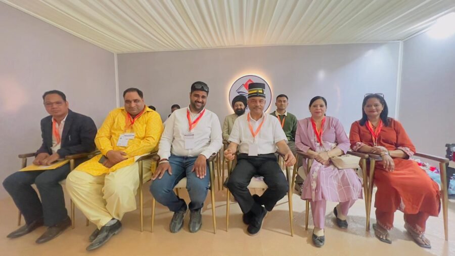 पांच लोगों को मिला भारत की नागरिकता का प्रमाणपत्र, गृहमंत्री अमित शाह बोले – जो देश का नागरिक नहीं उसे बाहर करेंगे, हरिद्वार में जनसभा को किया संबोधित, सीएम धामी के प्रयासों को सराहा