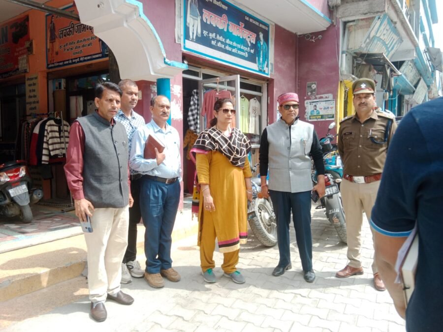 डीएम स्वाति एस. भदौरिया के निर्देश पर जिलेभर में अवैध सिलेंडर पर बड़ी कार्रवाई, 203 प्रतिष्ठानों का निरीक्षण; अनियमितता पर अर्थदंड और एफआईआर